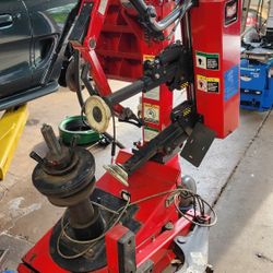 Hunter Tc3700 Wheel Mounting Machine