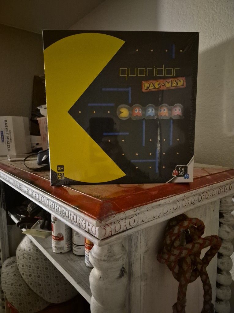 Quoridor Pac-Man board game by Gigamic.