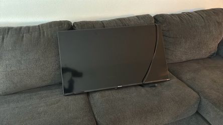 Hisense Small Flat Screen TV