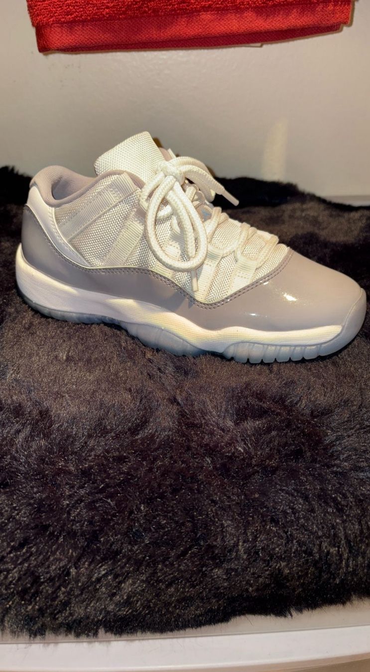 Low Top Grey Cement 11s 