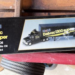 Mobile DelVac 1300 Super Engine Oil
