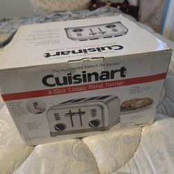 Toaster - 4 Slice Classic Metal Toaster