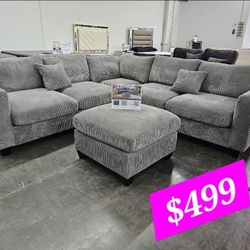 BRAND NEW 4PC SECTIONAL SOFA SET WITH OTTOMAN AND ACCENT PILOWS INCLUDED $499+ TAX 