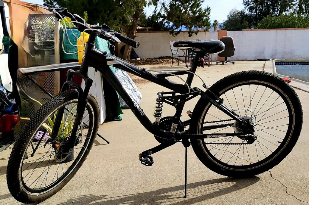 Mongoose Detour Mountain Bike