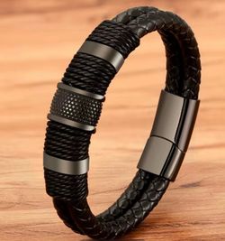 New Woven Leather Rope Wrap Bracelets For Men Classic $15 each