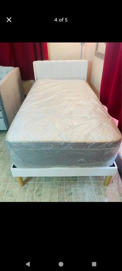TWIN PILLOWTOP & BED FRAME