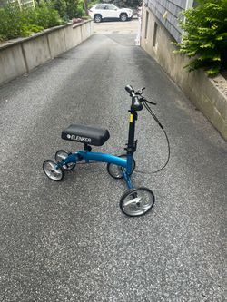 Knee scooter
