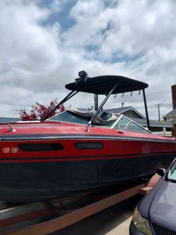 Universal boat tower