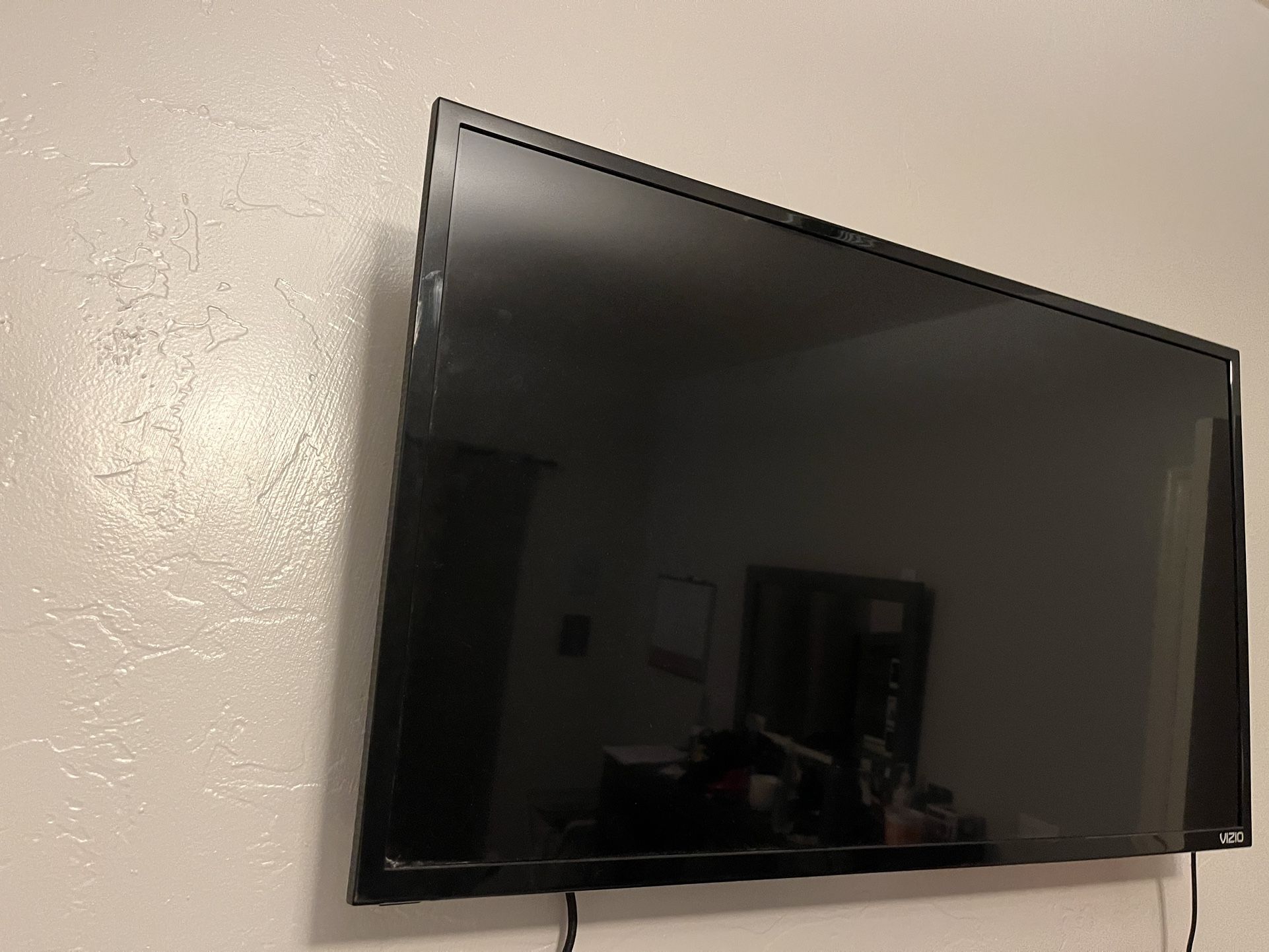 Vizio 32” Tv 