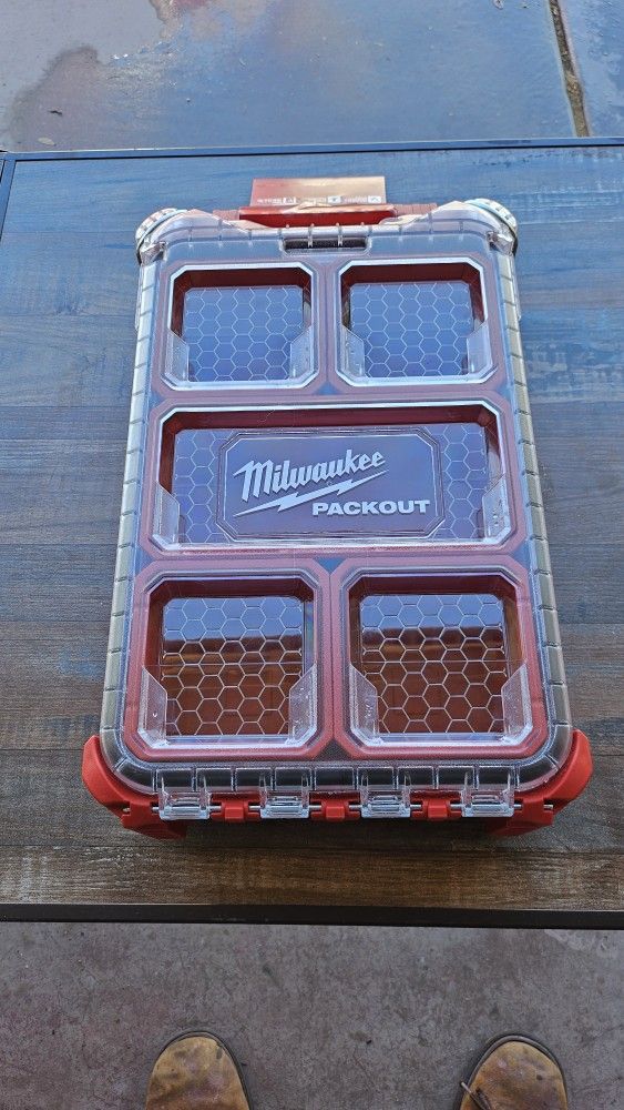 packout 5 compartment small box