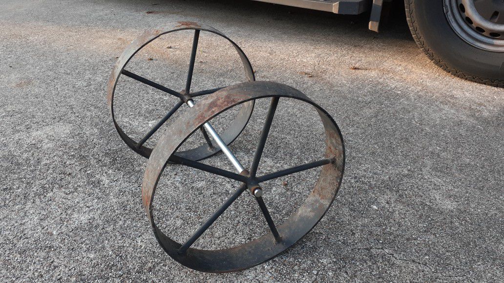 Iron Wagon Wheel