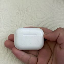 AirPods Case (no Buds)
