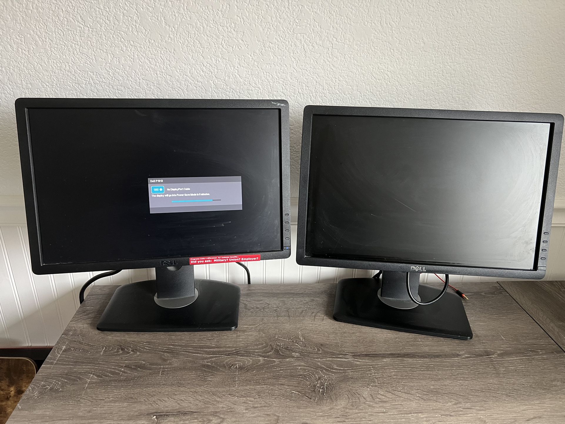 2 Dell monitors 