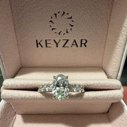 1.33 CT Diamond Engagement Ring