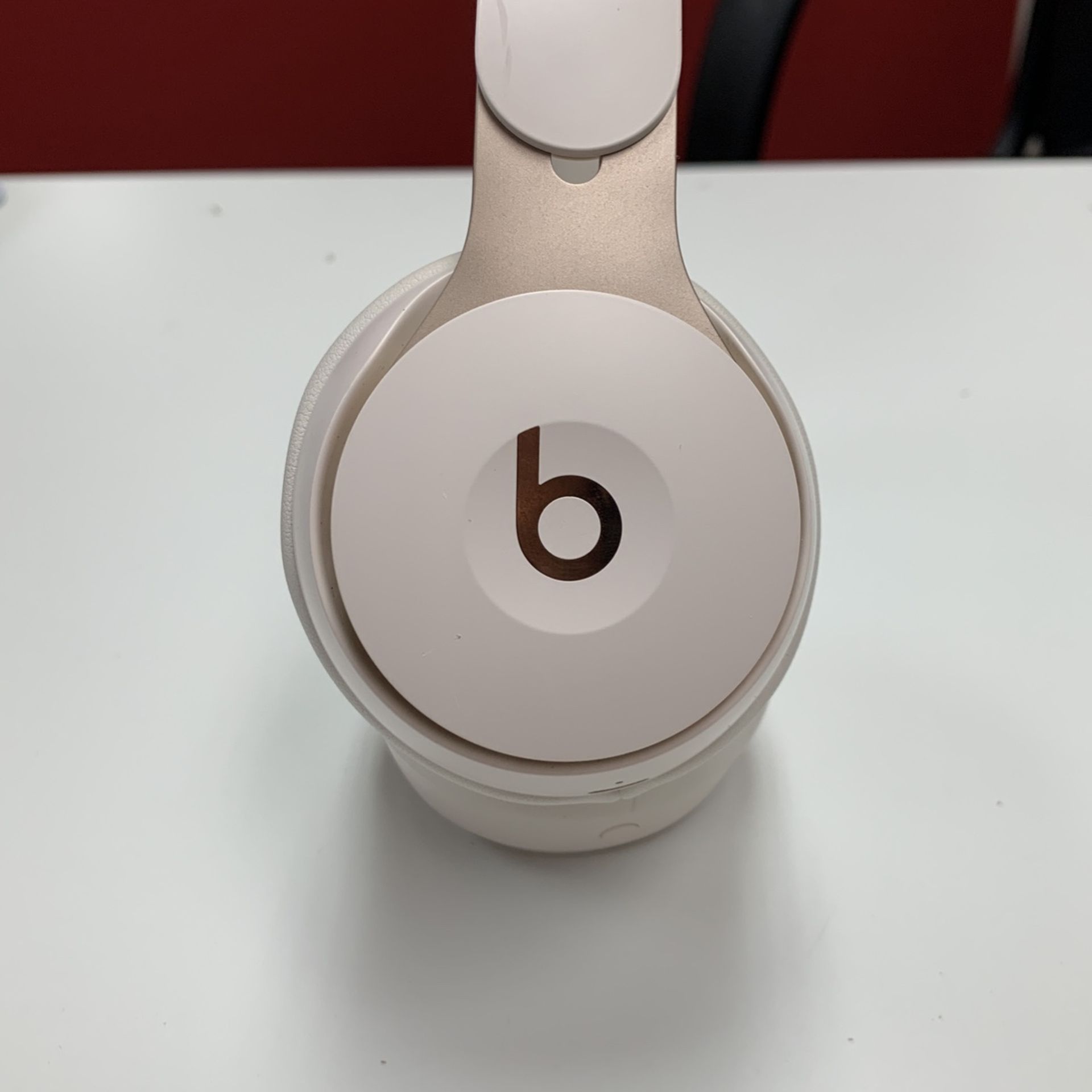 Beats Solo Pro