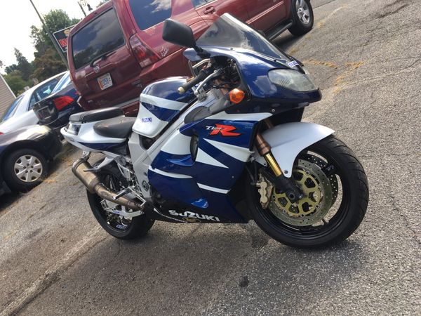1998 Suzuki tl1000r for Sale in Springfield, MA - OfferUp