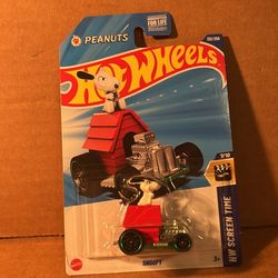 Hot Wheels Snoopy (Milwaukie,OR)