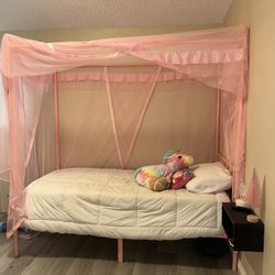 Cama Rosada De Princesas Para Nińa 