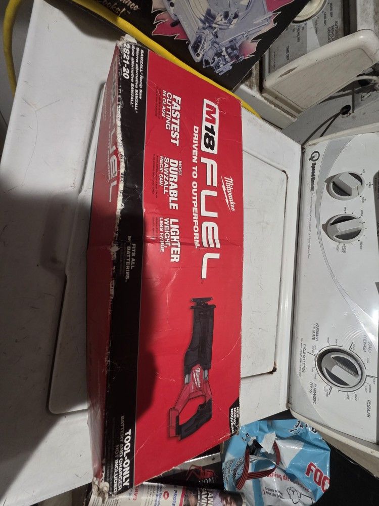 New Milwaukee M18 Sawzall Recipricating Saw