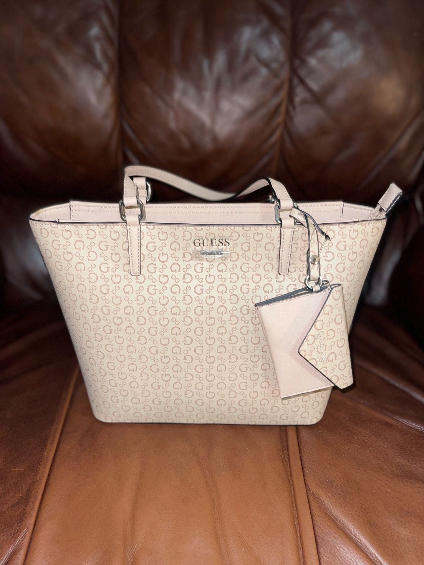 Hand bag