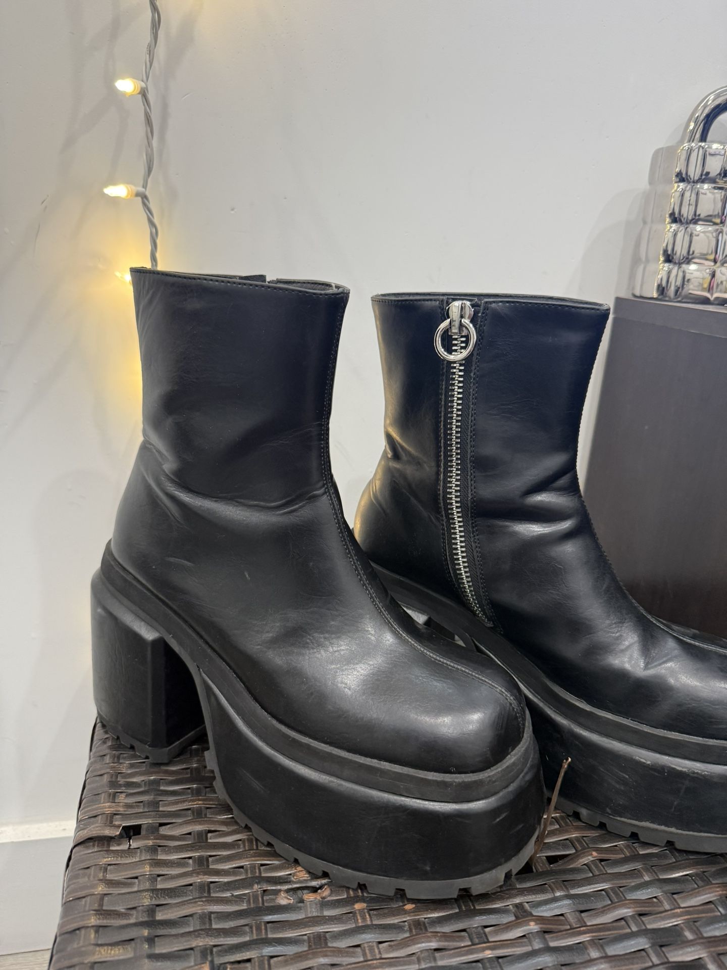 dolls kill platform boots 