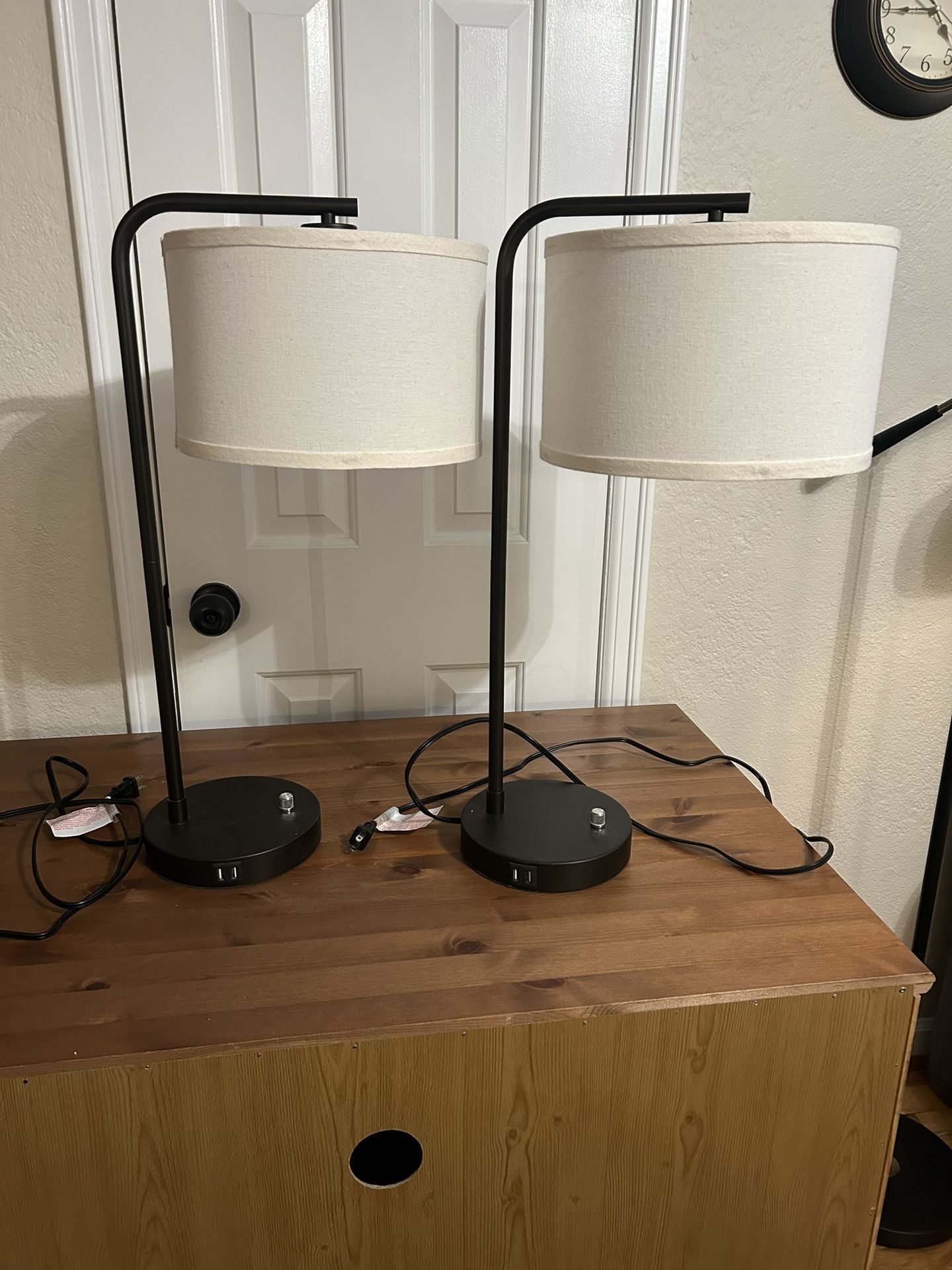 Matching Lamps With USB Ports
