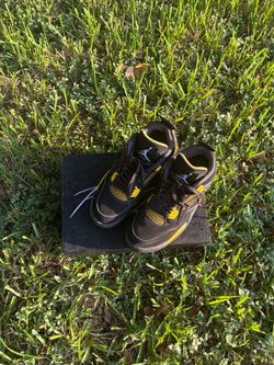 Jordan 4 retro yellow thunder