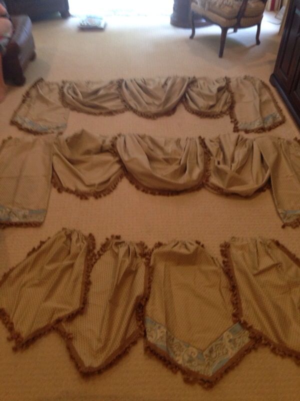 Croscill NICOLETTE/Napoleon Lined Valance Panels Set of 14 - 27" x 80"