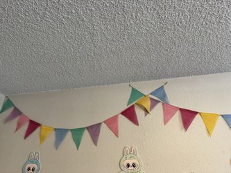 Free Girls Wall Decor
