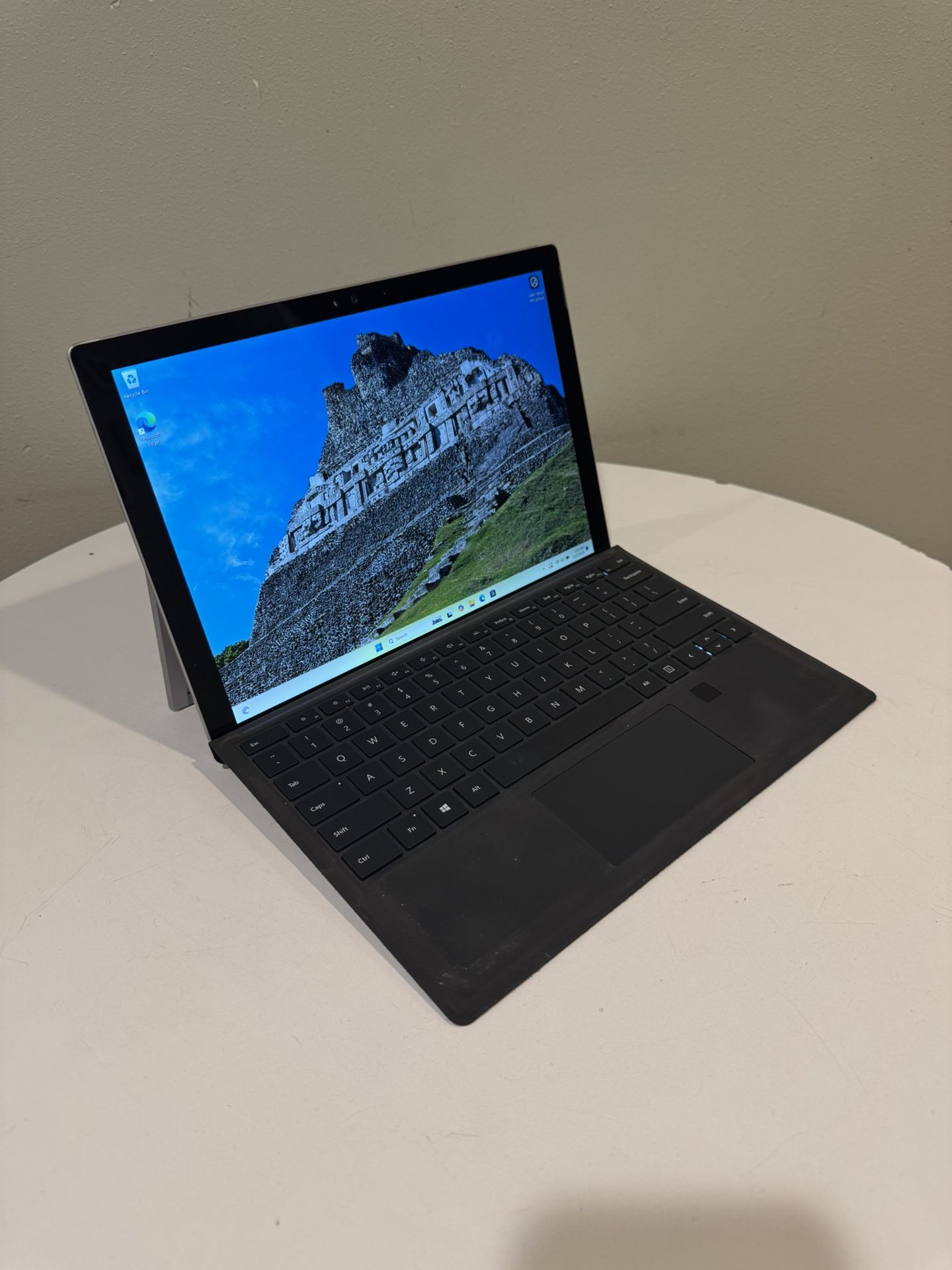 Microsoft Surface Pro 4 i5/8gb Ram Computer Laptop PC Tablet Touchscreen Windows 11 Pro