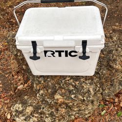 RTIC Cooler 