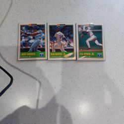 3 Completely Mint/ Near Mint Baseball Cards 1993