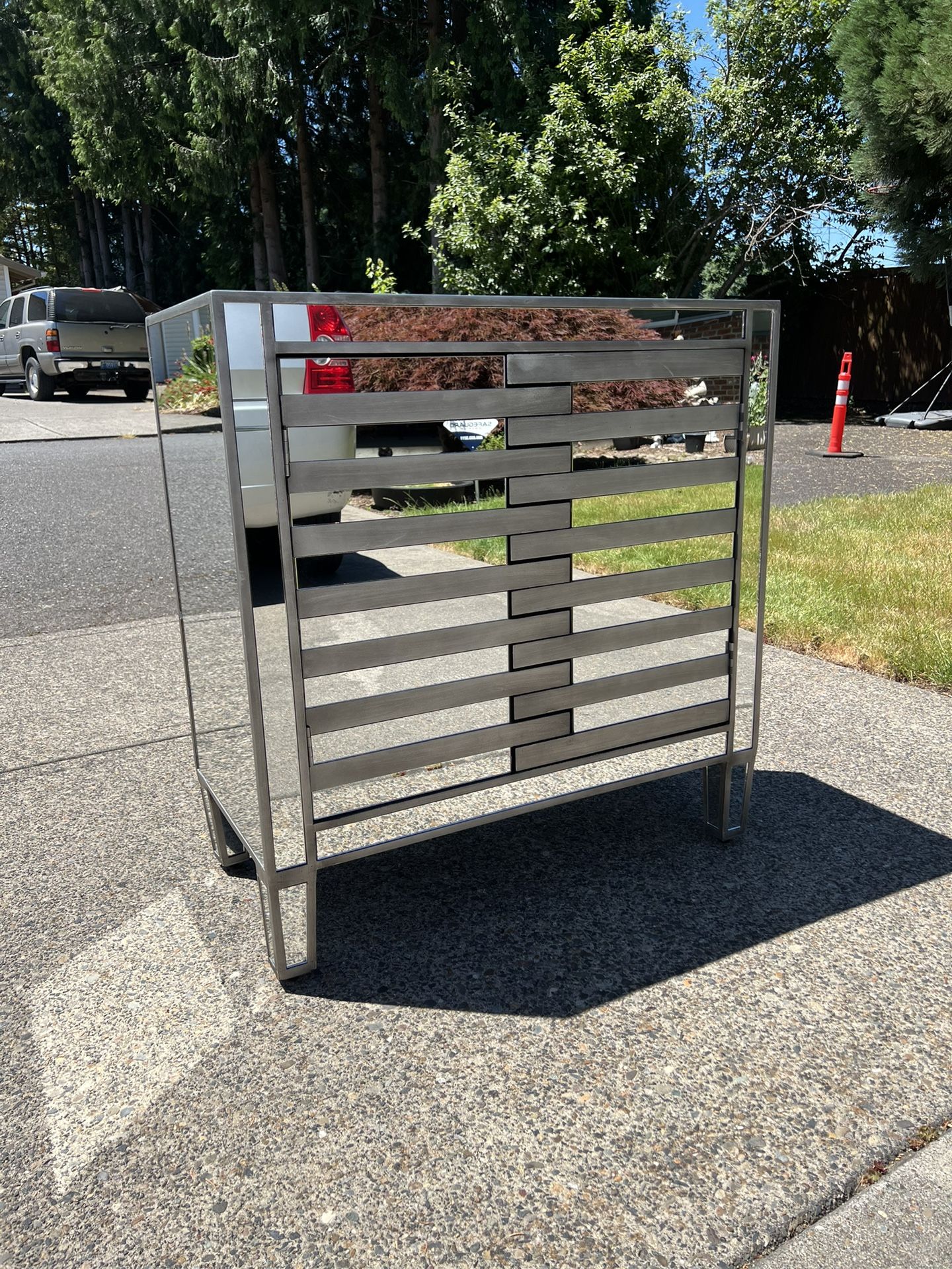 Mirrored Cabinet