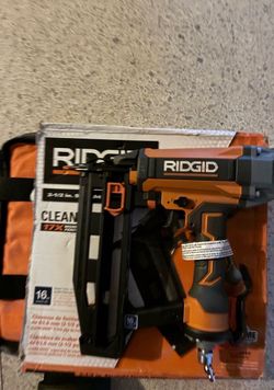 Ridgid Pneumatic 16-Gauge 2-1/2 in. Straight Finish Nailer with CLEAN DRIVE Technology