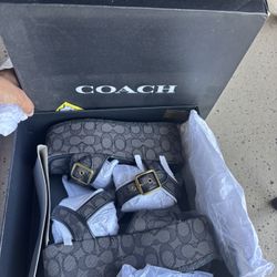 Size 6 Coach Platforms 100$ Very Very Very Firm Size 6 