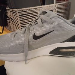Nike Air Max New Size 9.5