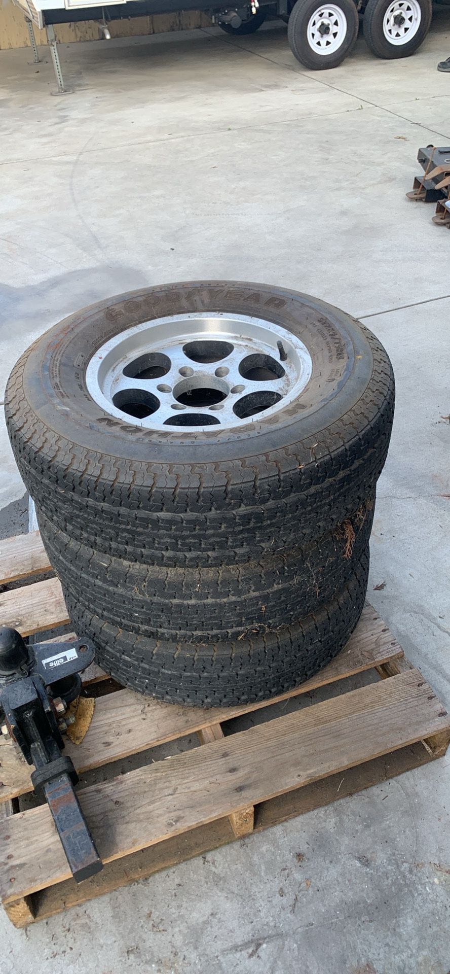 Rims And Tires Off Toy Hauler St225/75r15