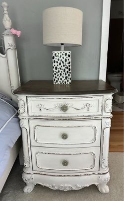 2x HomeElegance Cinderella Antique White Nightstand / Bed Side Table