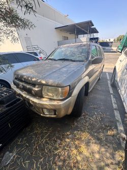 2002 Infiniti QX4