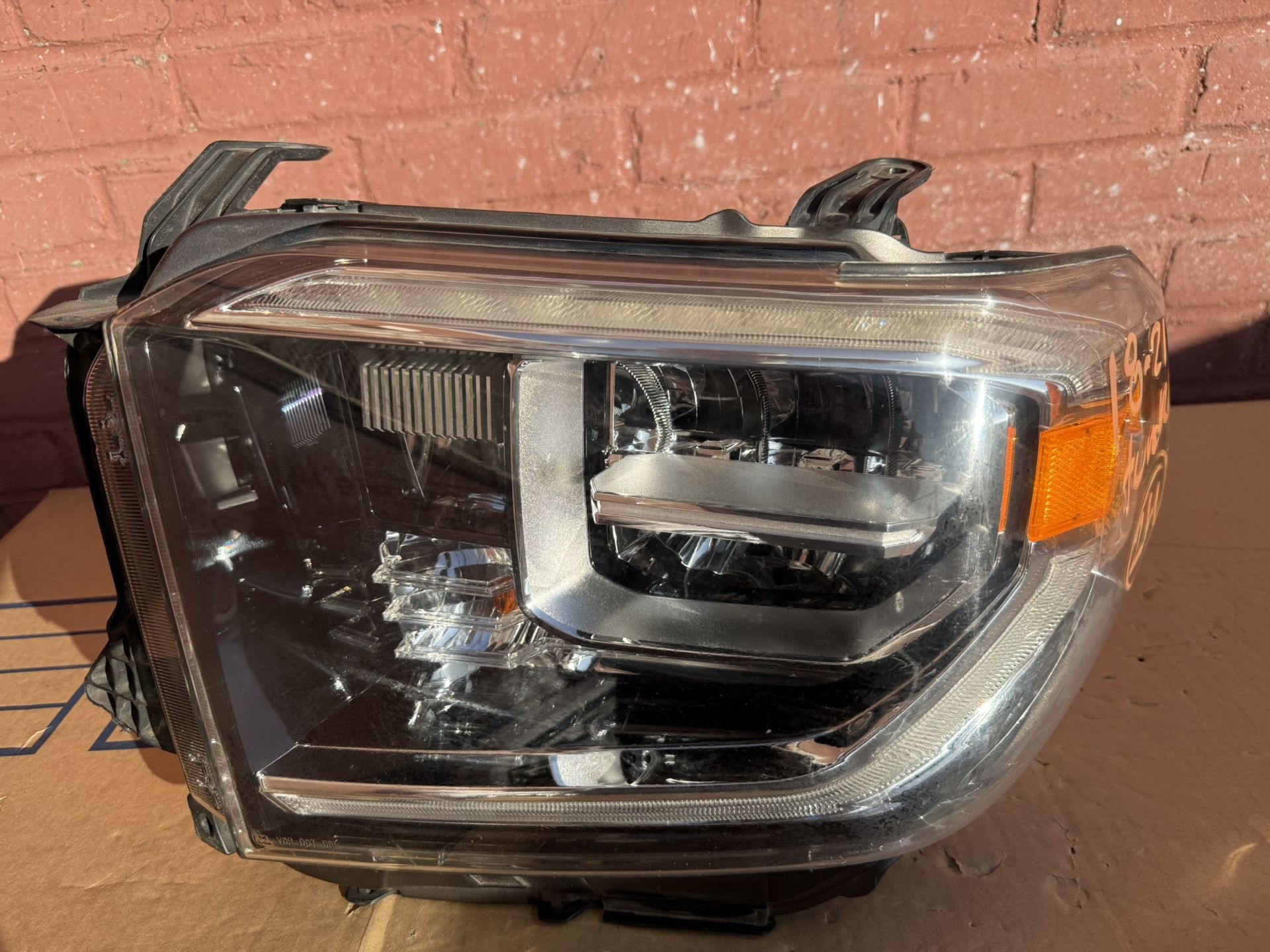 2019-2020-2021 Toyota Tundra Headlight Led LH