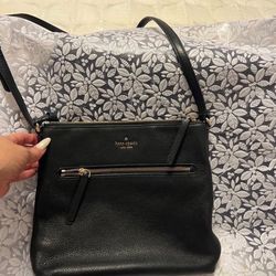 KATE SPADE CROSSBODY PURSE
