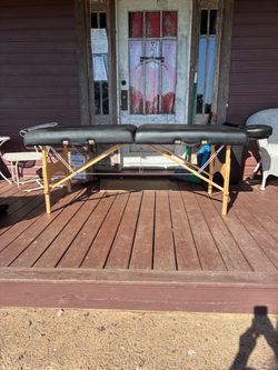 Oakworks Nova Massage Table & Carrying Case