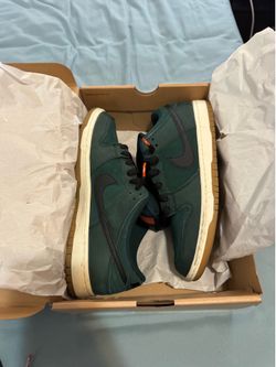 Nike SB Dunk Low