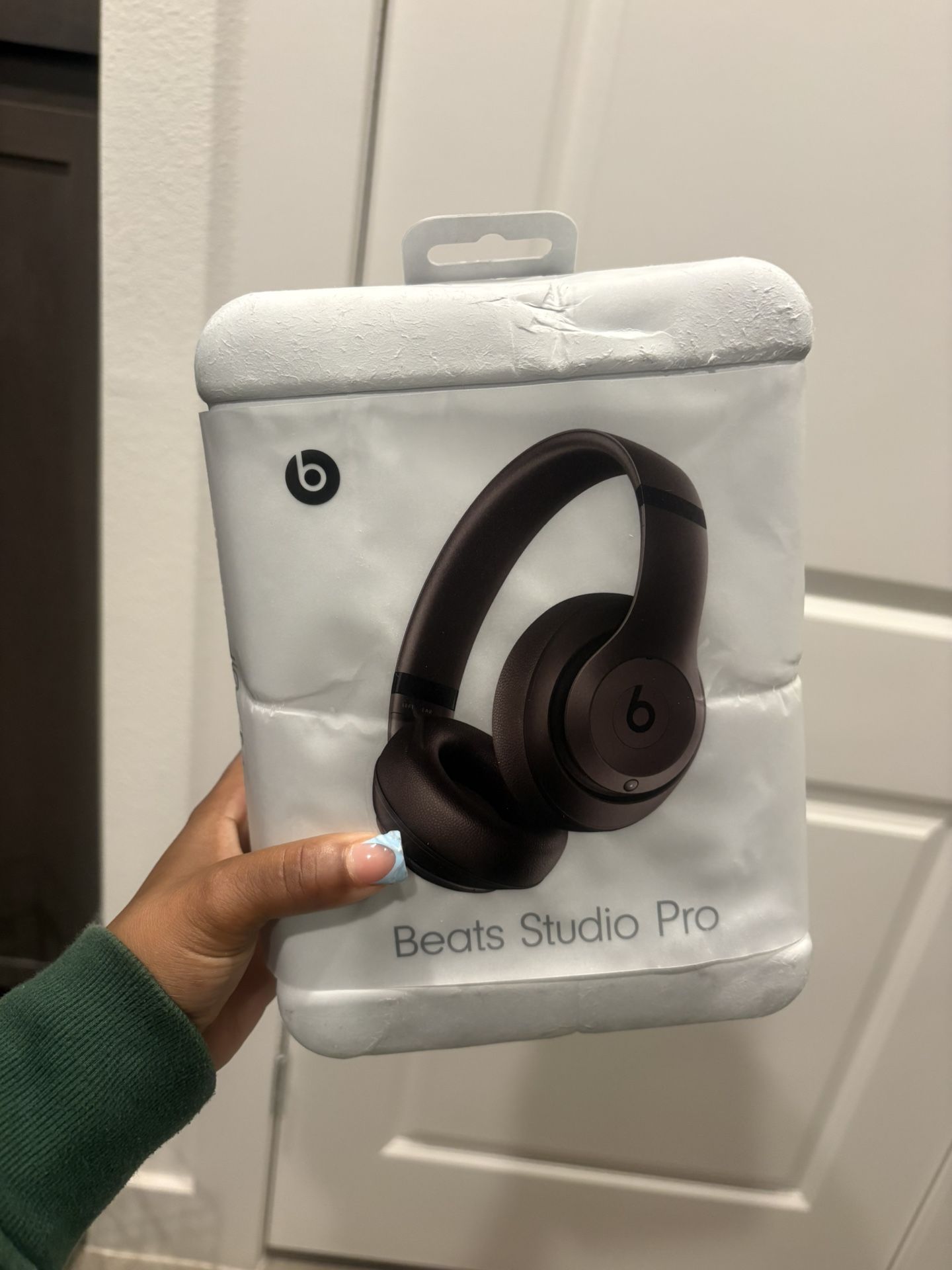 Beats Studio Pro