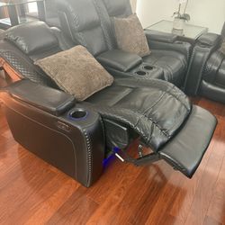 Leather Couch 600$ OBO 