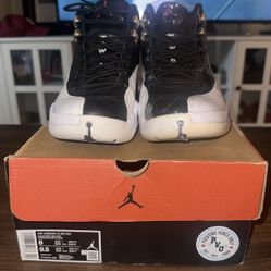 Jordan 12 Retro “Playoff”