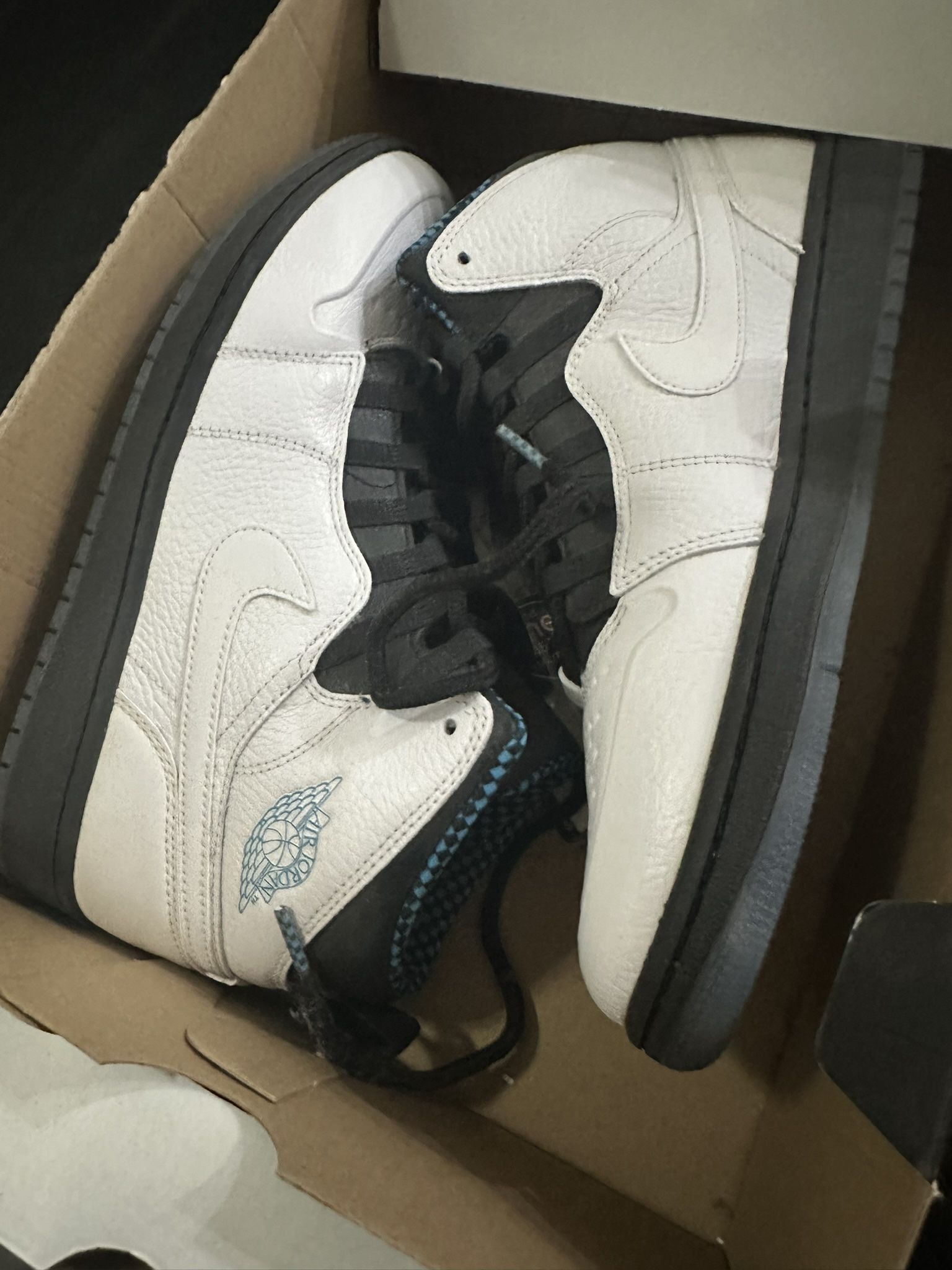 Air Jordan Retro 1 ‘94 Size 9.5