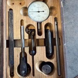 AMES Micrometer Dial Indicator No201Vintage With Box &Accessories GHA-86