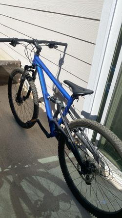 Gravity Full Suspension Mountain Bike – Excellent Condition