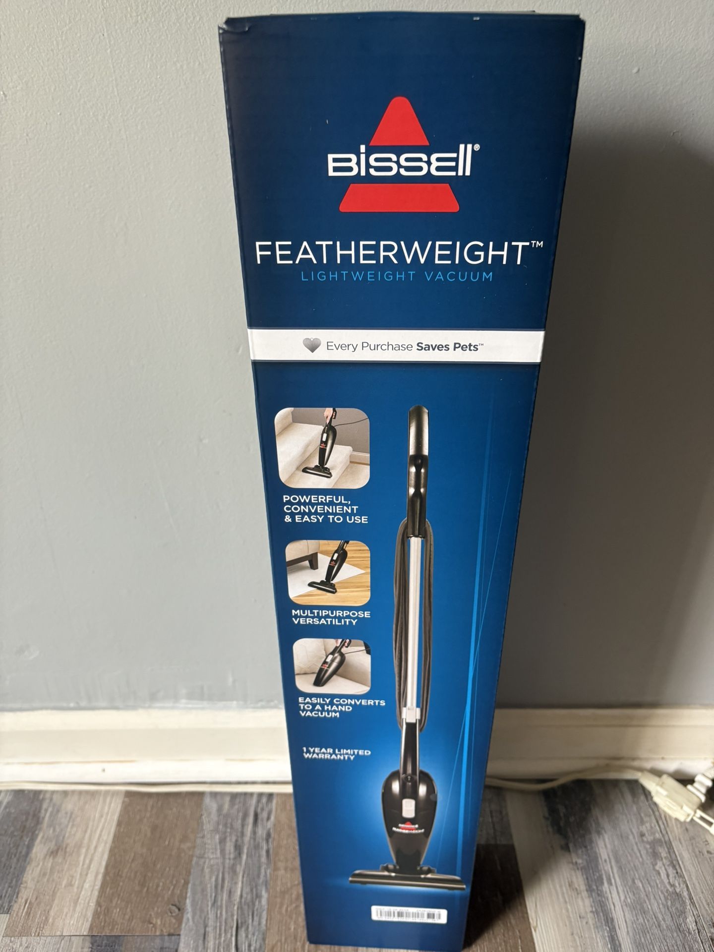 Lite Vacuum Cleaner/ New / 14.00  / pick Up 